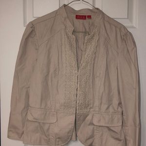 Elle L cotton l/s light tan blouse hook closure